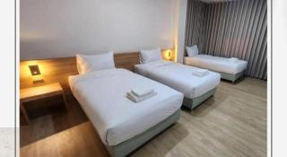 Mark Four Place Hotel - 2