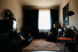 Dark & Moody Mid Century Apartment - 2
