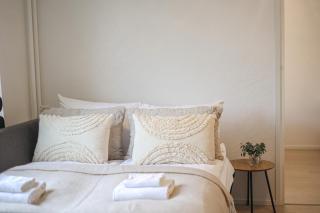 Aurora Central Suite III By BookLapland - 8