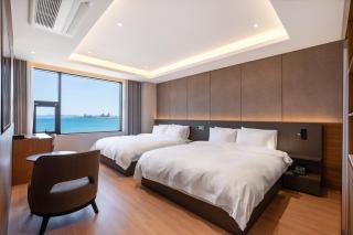 Pohang Yeongildae Beach Hotel - 3