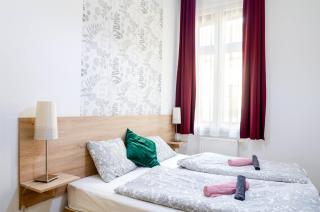 Gozsdu Haven Gem Central 3BR w Nightlife Nearby - 8
