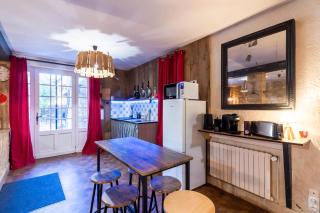 Agréable maison au pied du Chateau - 8