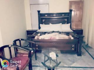 New Grand Hotel - 2