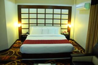 New Grand Hotel - 1