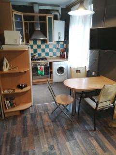 Бульвар Леси Украинки 10 - 4