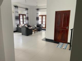 Friendly Abode - 6