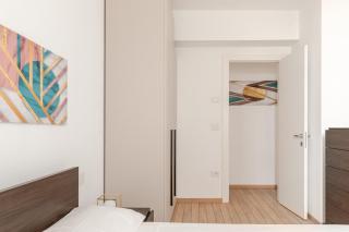 NEW Prestige Collection-2 Rooms-2 Bathrooms-Parking-VleDante - 1