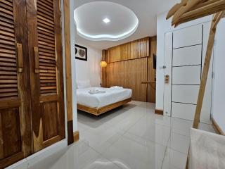 Madugu Service Apartment - 1