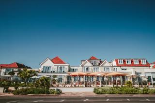 Roslin Beach Hotel - 9