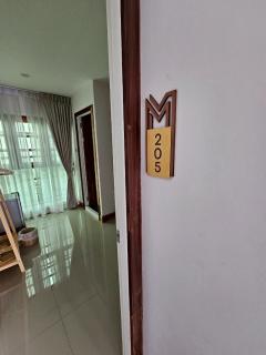 Madugu Service Apartment - 9