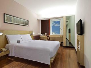 ibis Gurgaon Golf Course Road - An Accor Brand - Gurgaon - 2