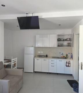 AJ Studio Apartments - 1
