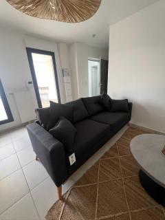 New Appt - 1BDR-2P - Near Paris & La Defense - 0
