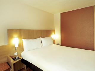 Ibis Barcelona Santa Coloma - 3