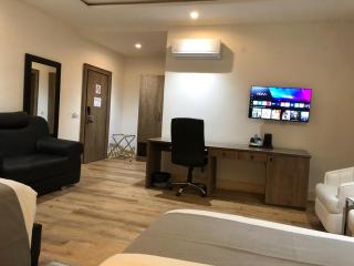 Crownsville Hotel - Airport Road - 6