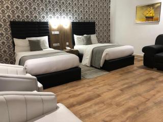 Crownsville Hotel - Airport Road - 7