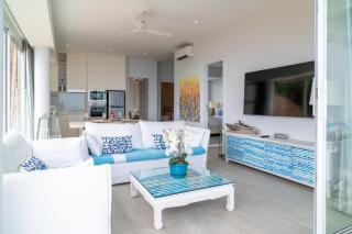 Top Floor 2 Bed Sea View Apartment - KBR38 - 9