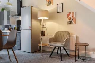 Sleeps 6 - Fast Wifi - Parking - 5