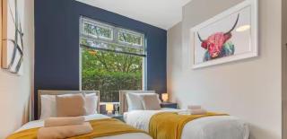 Sleeps 6 - Fast Wifi - Parking - 4