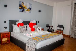 The Dalton Grand Hotel - 7