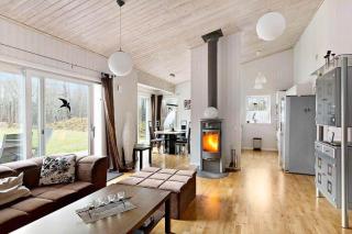 VGO439-Hjo-Loevsangarevaegen-17 - 8