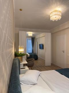 Aqua Vista Queens Apartament 2 Camere Mobilat Lux Langa Infinity Resort Parcare Privata - 2