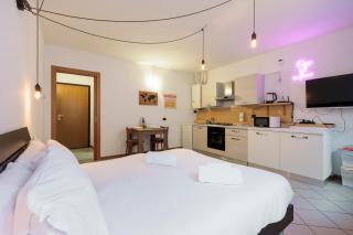 BGY Airport And Bedroom - 8
