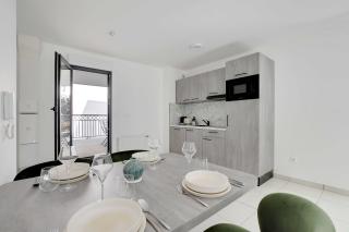 Amazing Appt - 2BDR-6P - Near Paris & La Defense - 2