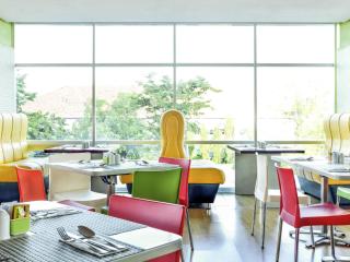 Hotel Ibis Semarang Simpang Lima - 4