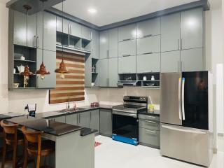 Upper Stone Bungalow - 8