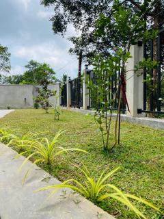 Upper Stone Bungalow - Dharga Town - 4
