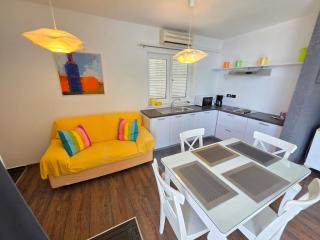 Apartment for 4 pers, with sea view, AC and parking - 6