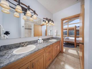RMR: Tram Tower 12 Condo in Teton Village - 2