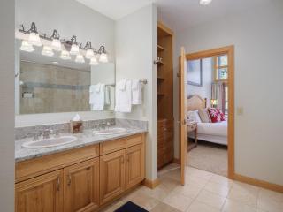 RMR: Tram Tower 12 Condo in Teton Village - 1