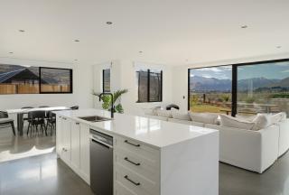Private Spa with Remarkables & Coronet Views - 1