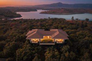 StayVista at Nihira Farms with Lake View - Kamshet - 0