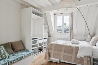 BnBNova - Le Louvre & Notre-Dame - 2