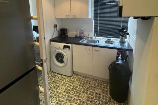 Apartment - Sleeps 6 - Pet friendly - Parking - 6
