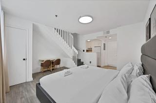 Sunny Miami Beach Retreat - 2