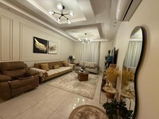 Fully Furnished 3 BHK Appartement - 9