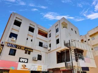 Hotel O VR INN Makar Pura Railway station - 3