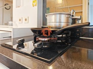 Cozy 2BR Bassura Apt pool WI-FI Netflix - 4