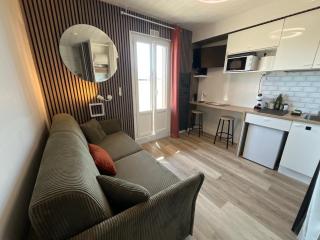 Studio 138 - 9