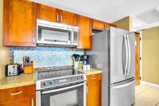 KBM Resorts Spacious 4-Bedroom Honua Kai Collection Multi Unit Listing Same Floor Ocean Views 2 Free Rental Cars HKK-24245 - 7