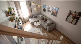 The Royal House - 6
