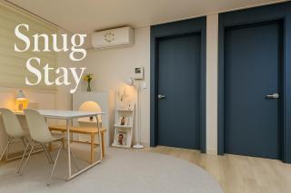 SNUG STAY #Hongik University Station 20 minutes #Gangnam Station 30 minutes #Incheon Airport 1 hour - 0
