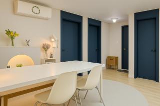 SNUG STAY #Hongik University Station 20 minutes #Gangnam Station 30 minutes #Incheon Airport 1 hour - 3