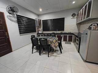 Sakan Homestay, aircond, wifi - 7