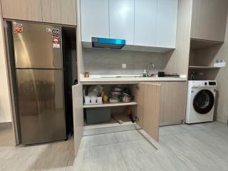 Sunsuria Forum SOHO by Amani Home Free Wifi 200mbps, Netflix - 8