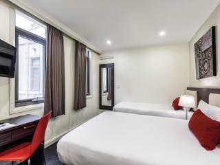 ibis Styles Kingsgate Hotel - 1